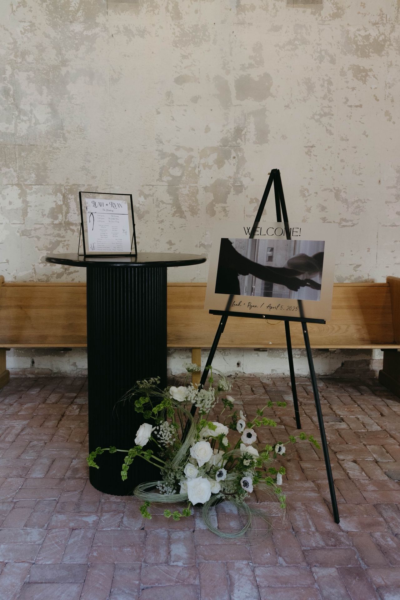 Black Wood Artist Easels