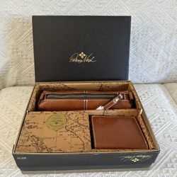 Vintage Patricia Nash Leather wallet and clutch bag