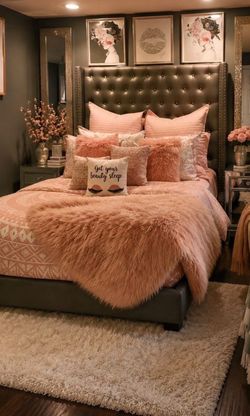 GREY LEATHER BED W/ DIAMOND HEADBOARD 🩶🤩