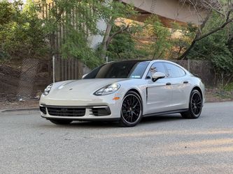2018 Porsche Panamera
