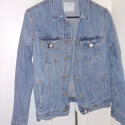 Old Navy Woman's Blue Jean Jacket Size Medium
