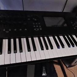 Yamaha Montage 6 Flagship Keyboard Workstation Synthesizer

