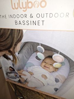 New lulyboo indoor/ outdoor bassinet