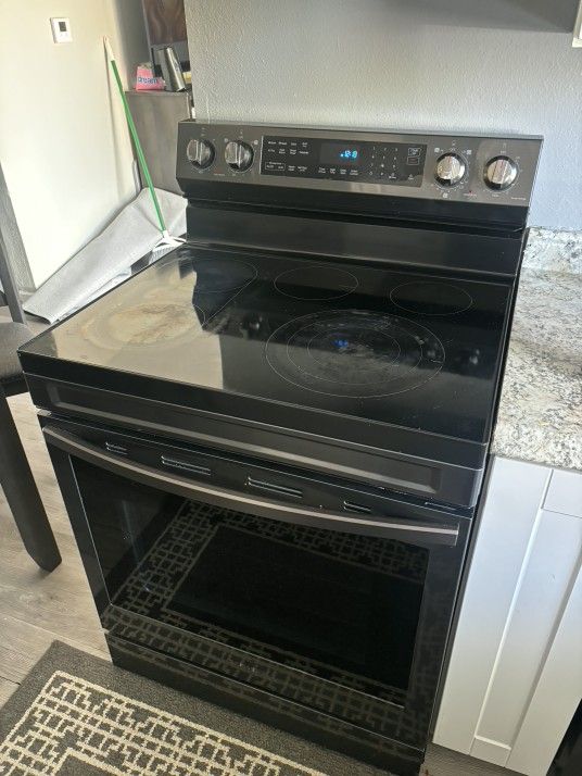Fridge And Stove