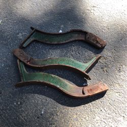 Vintage Cast Iron Furniture Legs (3)