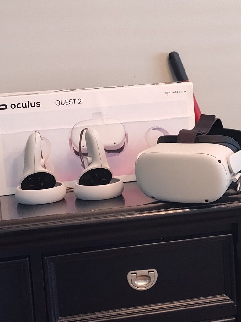 Meta Quest 2 64gb Comes With Extended Battery Pack (Pickup Only)