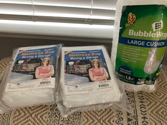 BRAND NEW Matress Protection Covers For King & Queen Mattresses And A Pack Of Bubble Wrap.