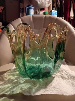 Gorgeous Murano glass bowl handmade in Italy