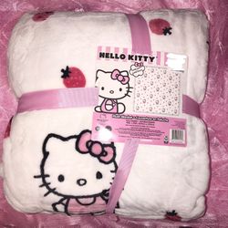 HELLO KITTY Strawberry Plush FULL/QUEEN Blanket