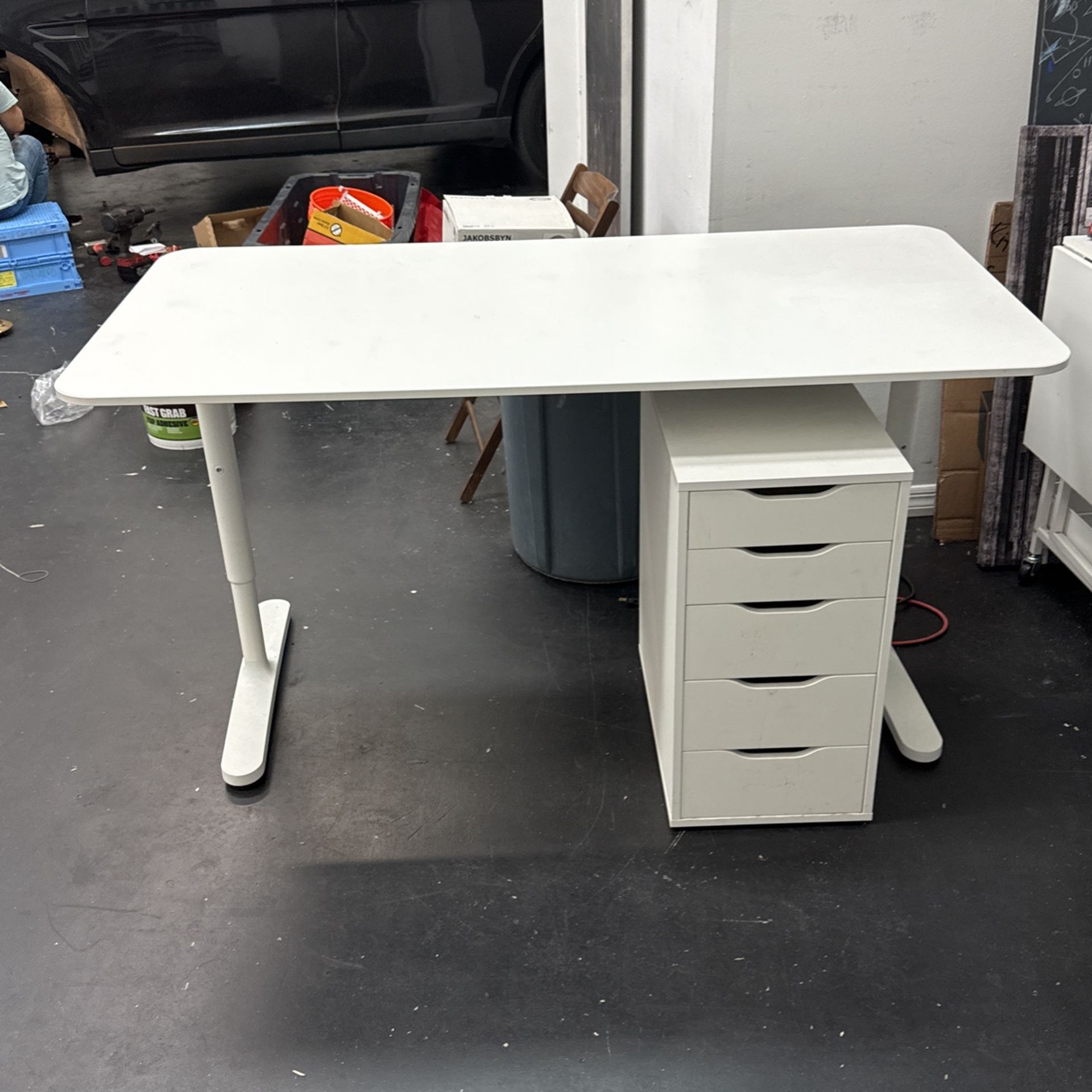 IKEA DESK