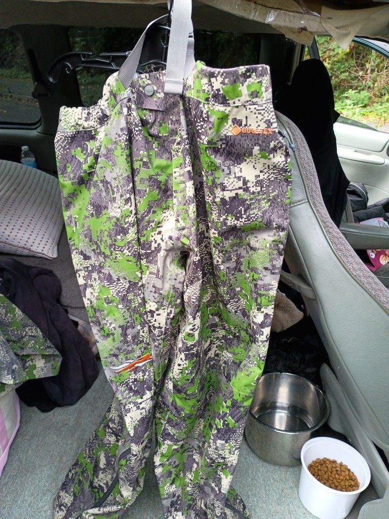 Brand New Mens XL Sitka Down Pour Pants