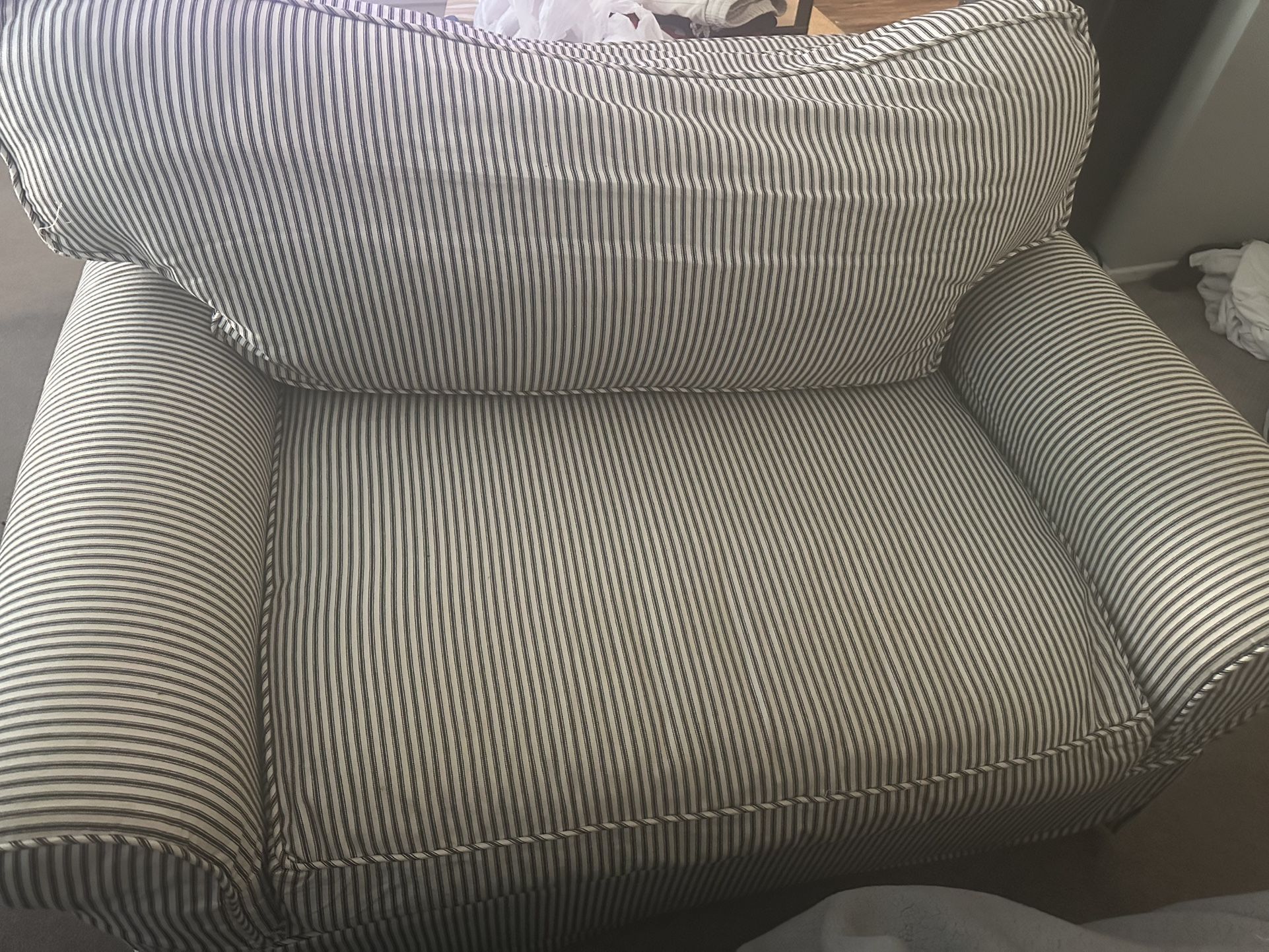 2 Seat couch