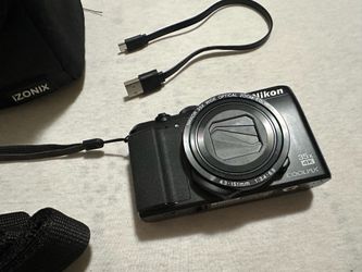 Nikon A900