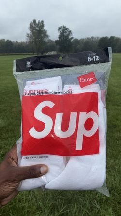 Supreme x Hanes Cushion Crew Socks 4-Pack