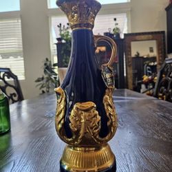 Jim Beam Distilling Regal China Blue Gold Whiskey Decanter Bottle 1966