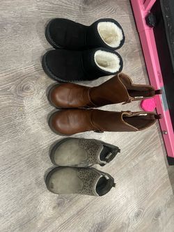 Girls boots