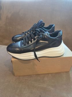 Women's black and white shoes