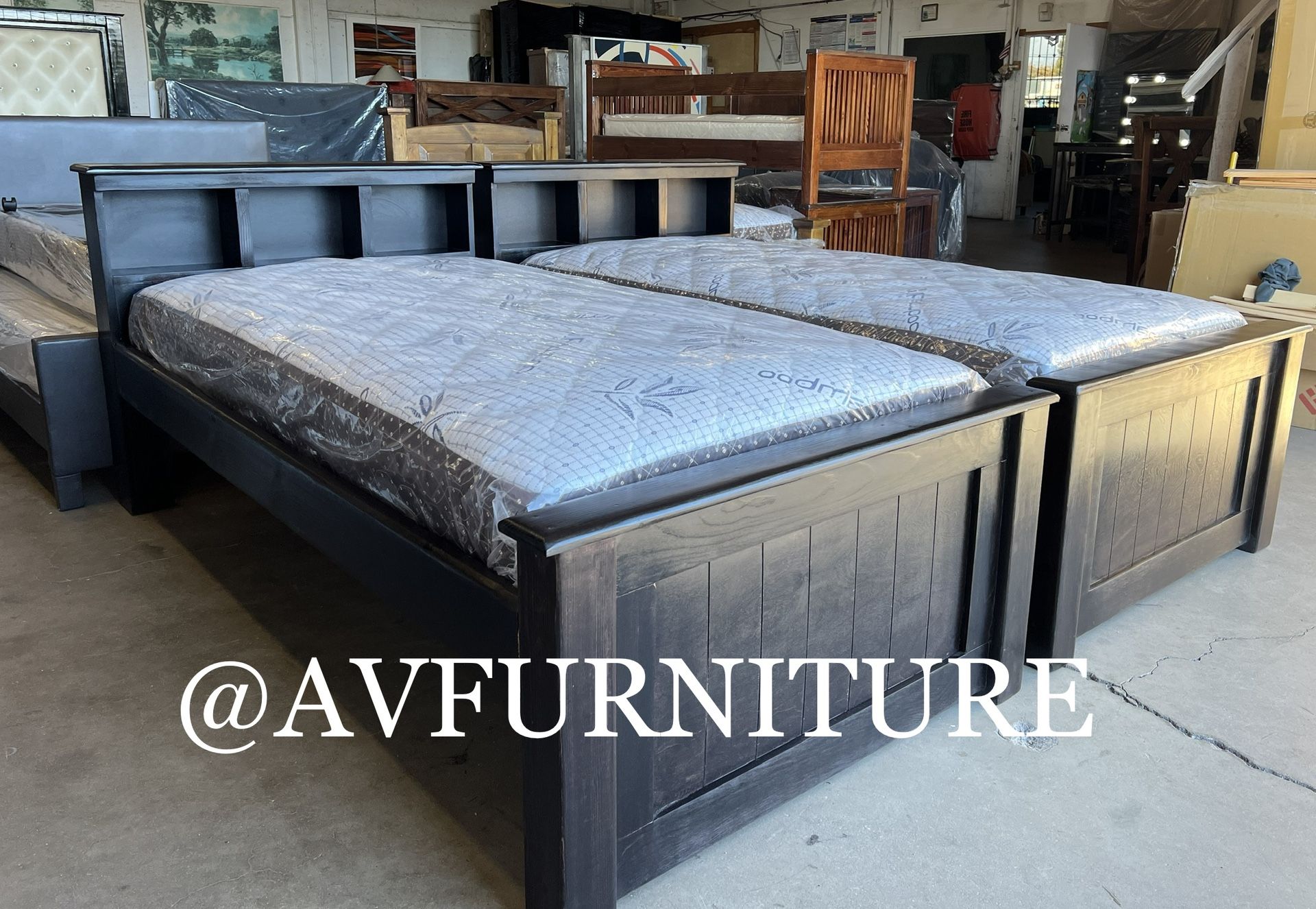 2 Twin Beds And 2 Mattresses