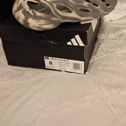Adidas Yeezy Foam Runner RNNR MX Moon Gray Size 8