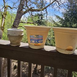 3 Garden Pots 