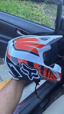 Helmet fox V1 GOAT Special Edition