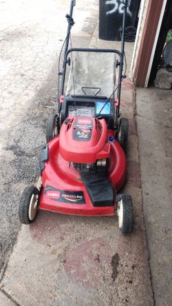 Used Toro gas lawnmower shelf propelled work if you pull Whit a players