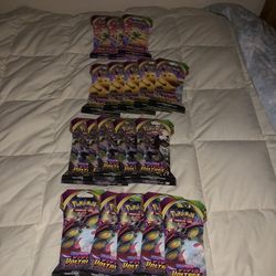 Pokémon Vivid Voltage Single Boosters (18)