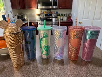 5 Starbucks tumblers