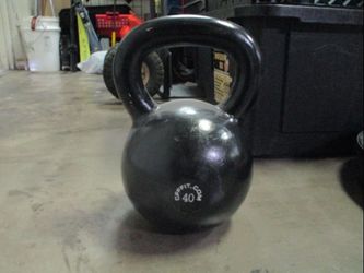 Used CFF Fit Cast Iron Kettle Bell 40 kg 88.18 lb ( Read The Description )