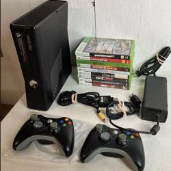 Xbox 360 Slim 250GB 10 Game Bundle 