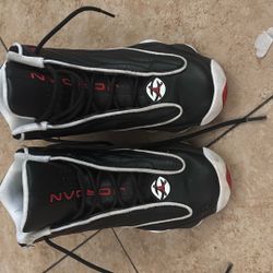 Nike Jordan Size 5 Like New 