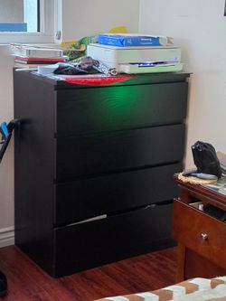 Black 4-Drawer Chest Dresser