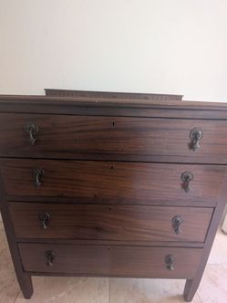 Antique English Regency Mahogany Serpentine Chest of Drawers with Carved Backsplash Gallery, c. 19th Century