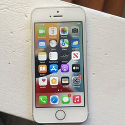 Apple iPhone SE 1st Generation 64GB Unlocked