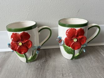 Set Of 2  La Dolce Vita  3D Poppy Coffee Mugs.