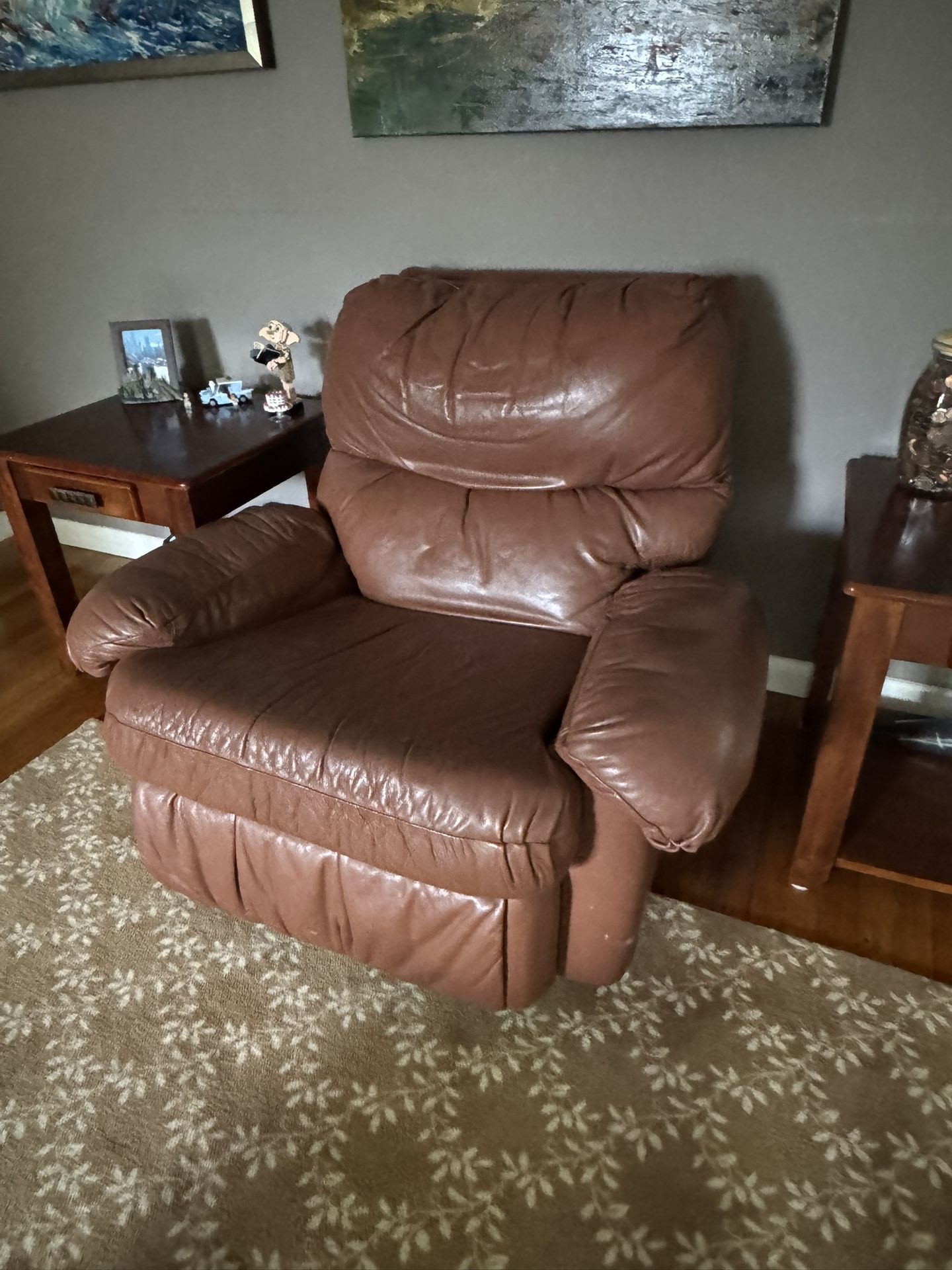 Leather recliner (PICK UP ONLY)