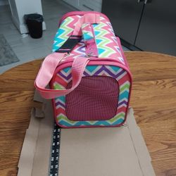 Light Weight Pet Carrier Located In  Palm Beach Gardens 
