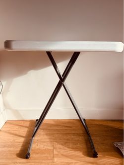 Adjustable Table