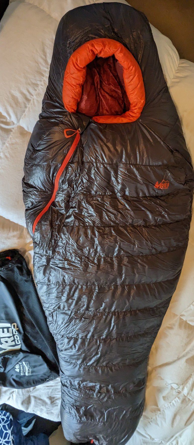 REI MAGMA 15 women's Sleeping Bag