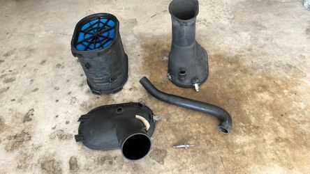 Ford F250, 350,450,550 OEM 6.0L Diesel Air Cleaner