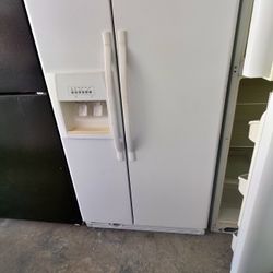 Refrigerator Ice And Water