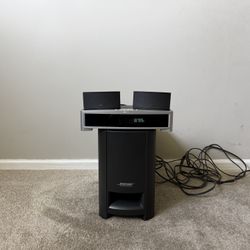 Bose 321 DVD Compact Disc CD Player Media Center Receiver, Powered Subwoofer and 2 Speakers