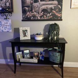 Console & Lamp Table