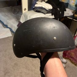 Men’s Daytona Skull half helmet