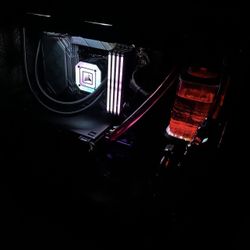 High-Performance Workstation/Gaming PC 