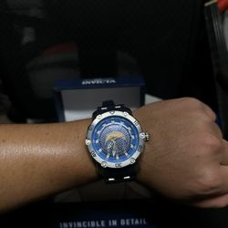 ⚡️ Los Angeles Chargers Invicta Watch – Brand New! ⚡️