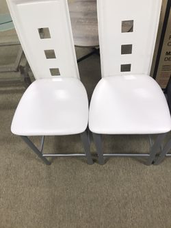 Pair of white Bar stools