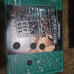 Tau XV25 stealth suits