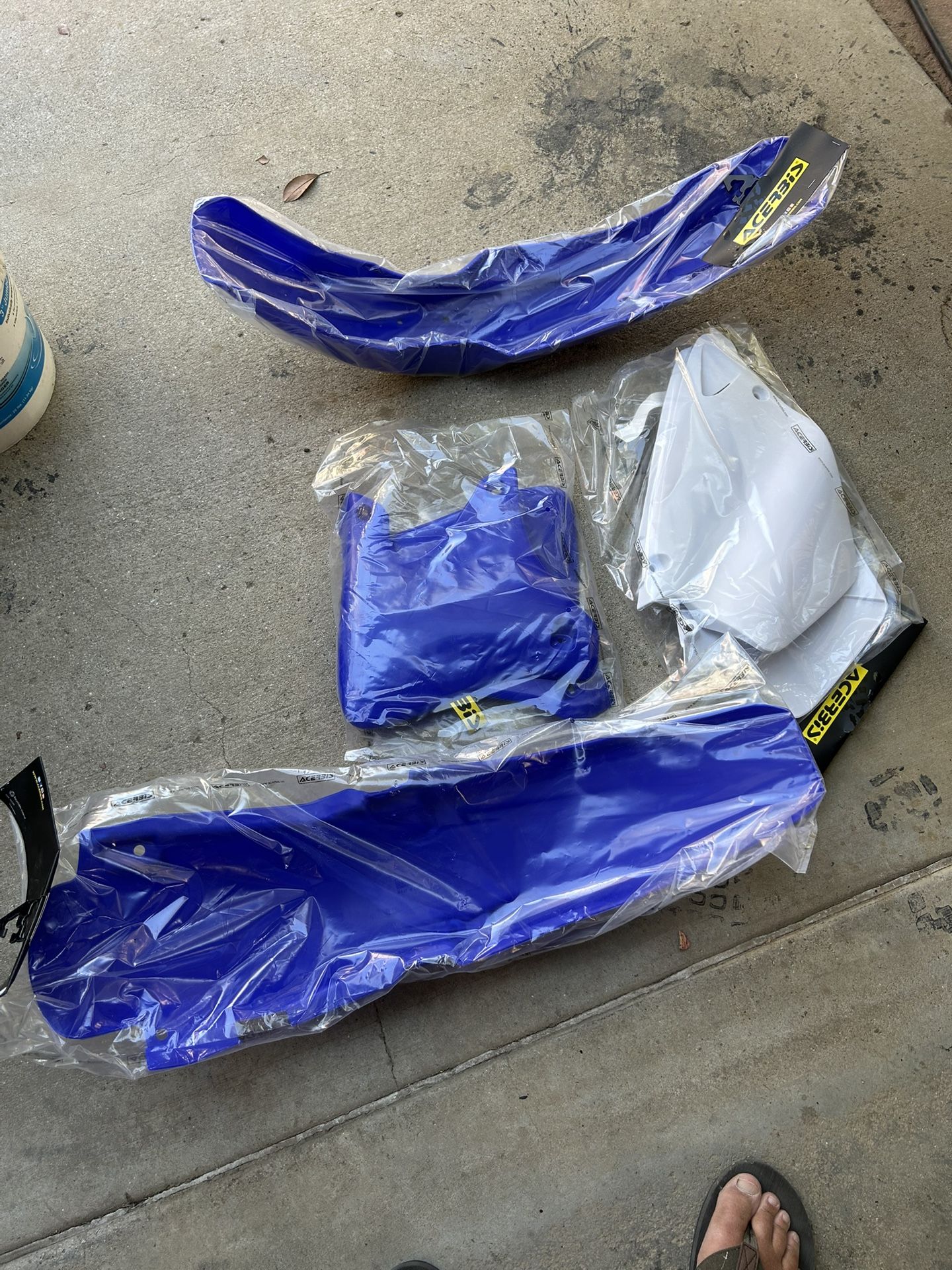 Yamaha New Plastic Set
