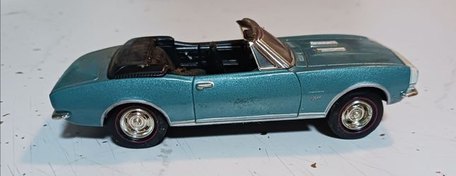 VINTAGE ERTL DIECAST 1967 CHEVROLET CAMARO *SEE INFO IN PICS*
